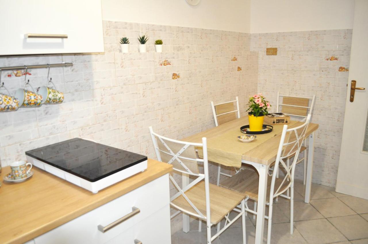 Palermo Centro-Borgo Vecchio "Casa Dalle Zie" Bagian luar foto